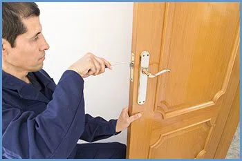 State Locksmith Services Chicago, IL 312-288-7593 State Locksmith Services Chicago, IL 312-288-7593 - 1-locksmith-service