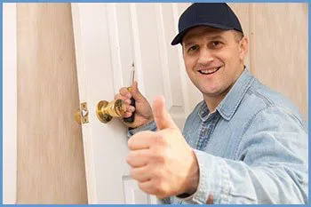 State Locksmith Services Chicago, IL 312-288-7593 State Locksmith Services Chicago, IL 312-288-7593 - 10-house-locksmith