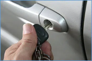 State Locksmith Services Chicago, IL 312-288-7593 - 21-unlock-car