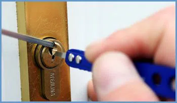 State Locksmith Services Chicago, IL 312-288-7593 - 4-locksmith-service-around-me