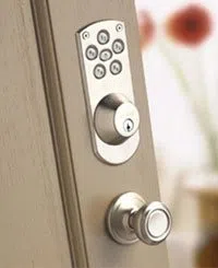 State Locksmith Services Chicago, IL 312-288-7593 - comm-01