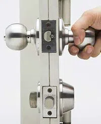 State Locksmith Services Chicago, IL 312-288-7593 - res-02